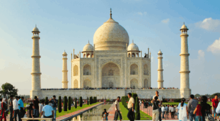 From Delhi: Taj Mahal Tour by Luxury Cars Mercedes / BMW